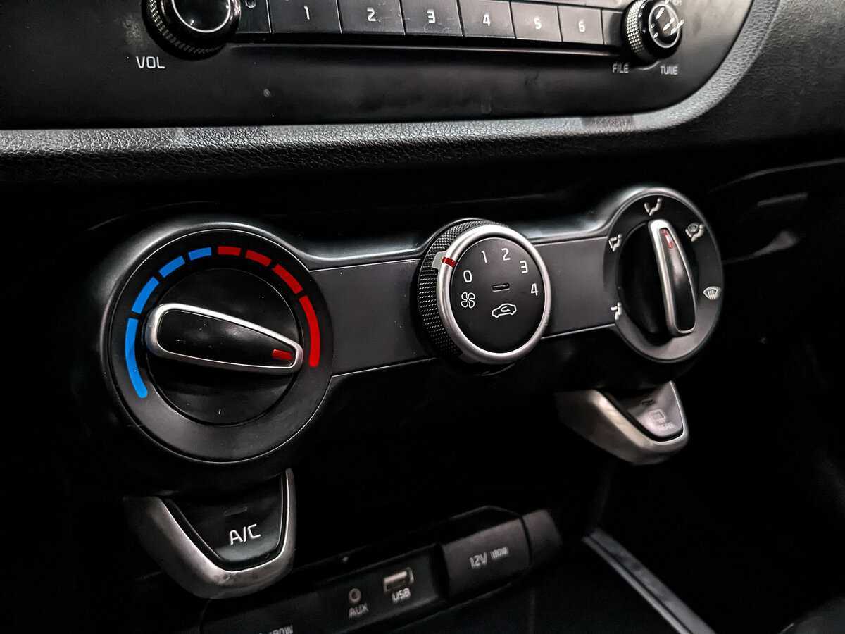 Купить Kia Rio с пробегом. Фото: #18
