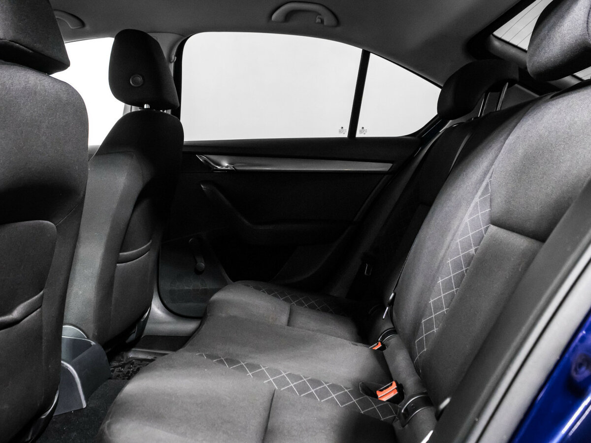 Купить Skoda Octavia с пробегом. Фото: #9