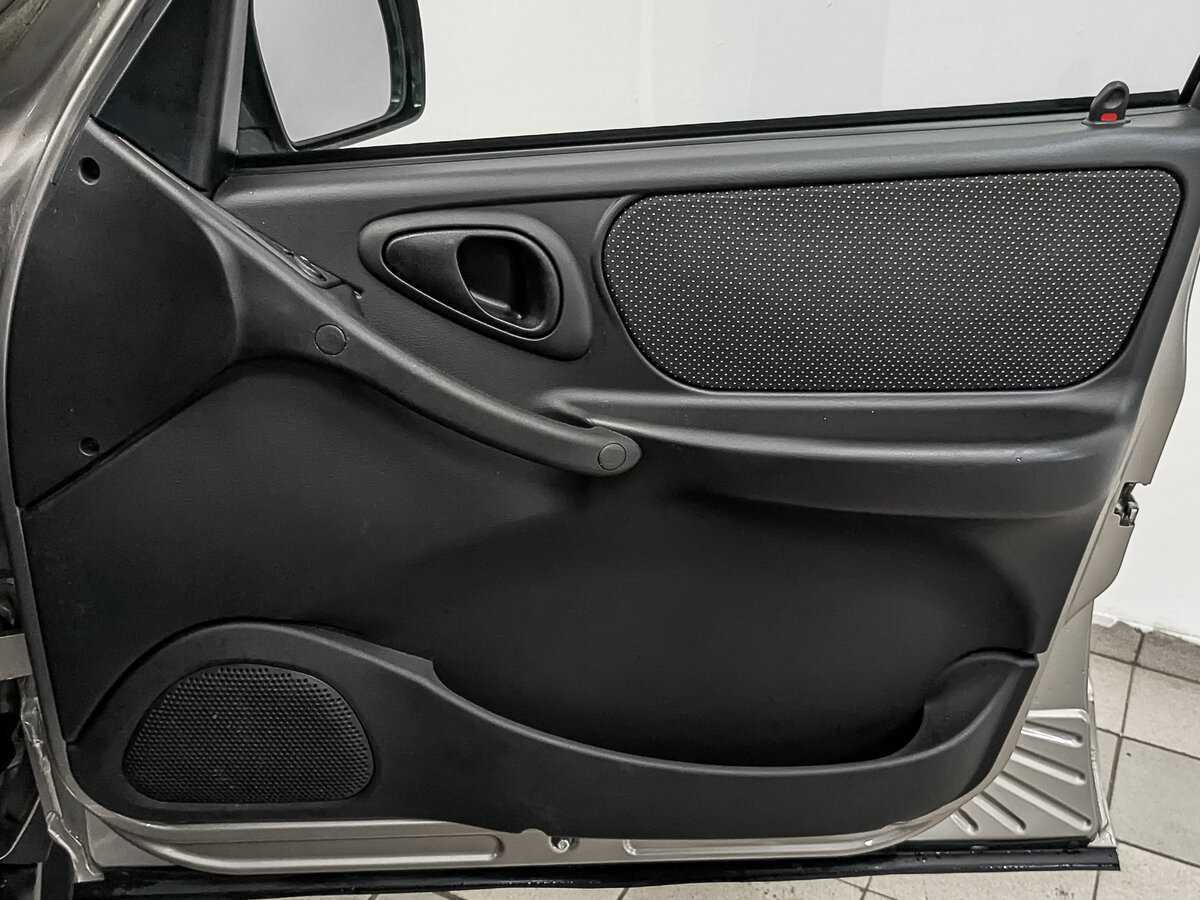 Купить Lada (ВАЗ) Niva с пробегом. Фото: #22