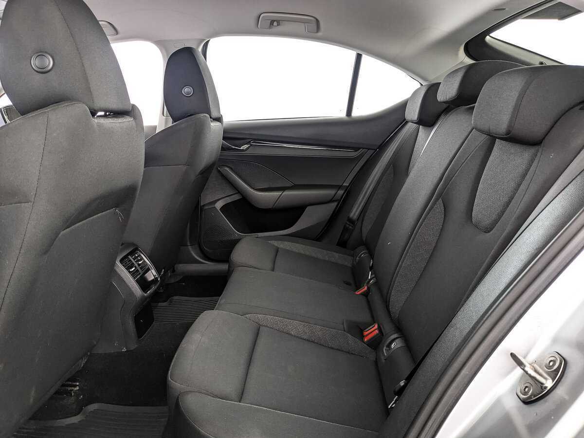 Купить Skoda Octavia с пробегом. Фото: #13