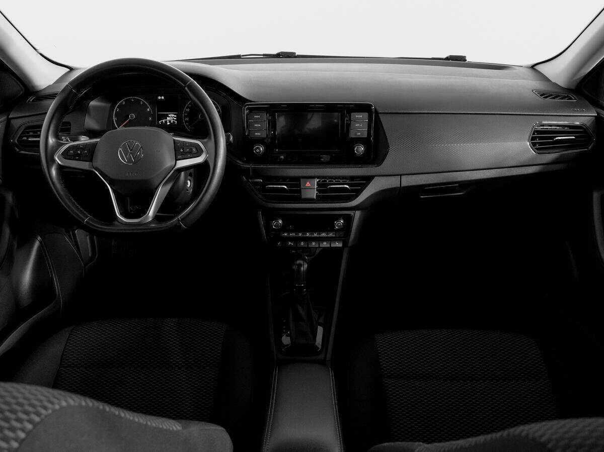 Купить Volkswagen Polo с пробегом. Фото: #11