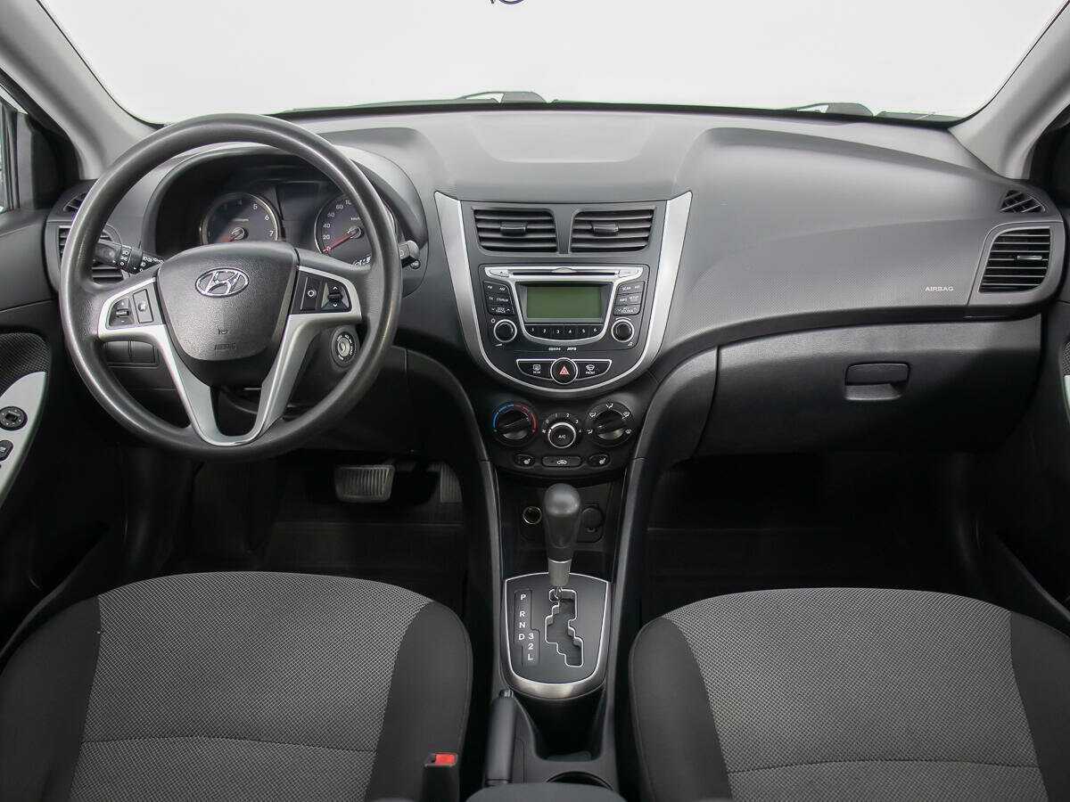 Купить Hyundai Solaris с пробегом. Фото: #12