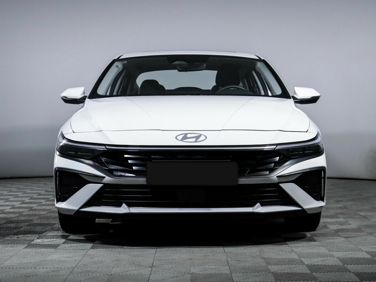 Купить Hyundai Elantra с пробегом. Фото: #1