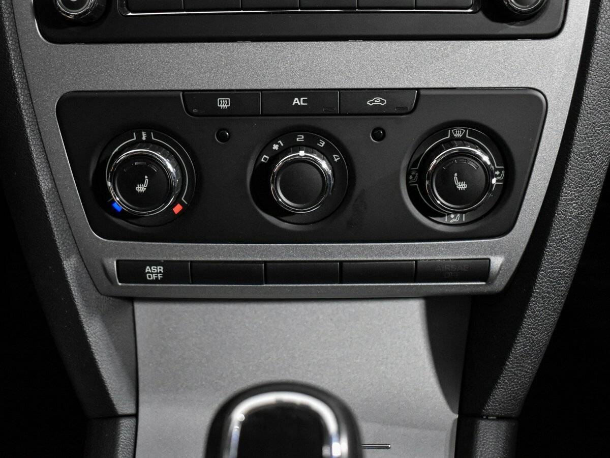 Купить Skoda Octavia с пробегом. Фото: #14