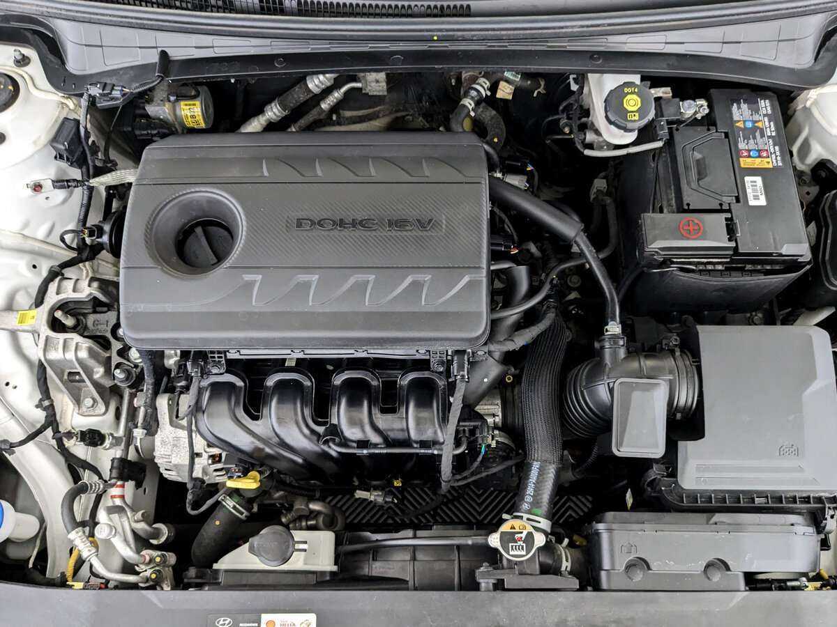 Купить Hyundai Elantra с пробегом. Фото: #8