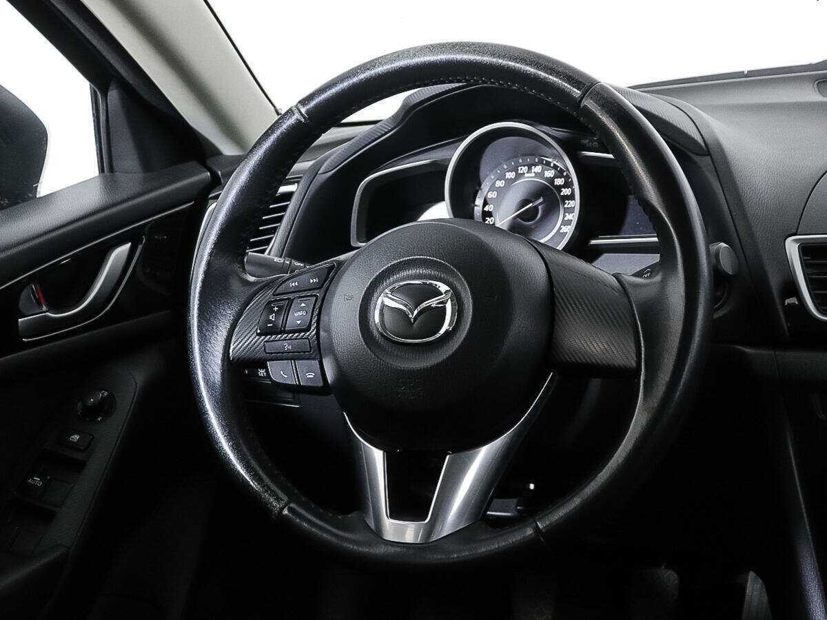 Купить Mazda 3 с пробегом. Фото: #13