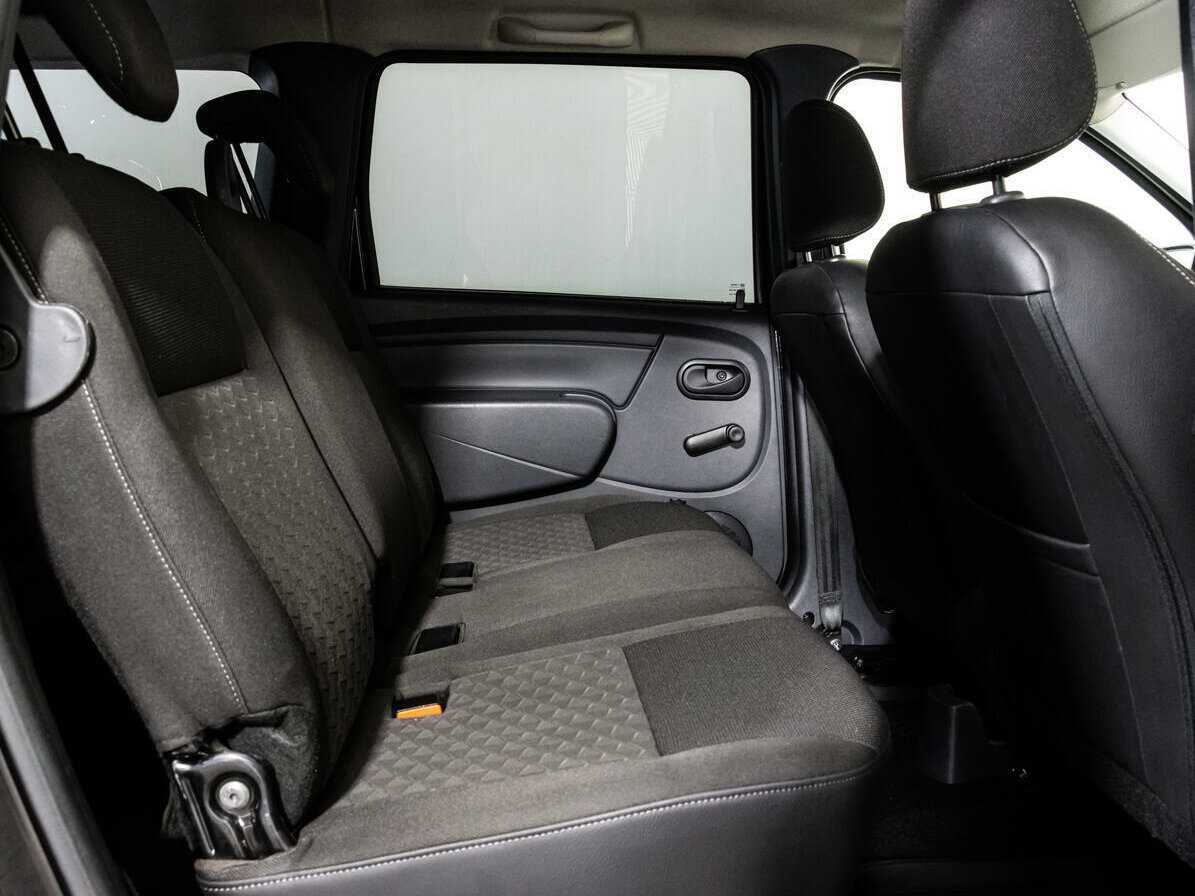 Купить Lada (ВАЗ) Largus с пробегом. Фото: #9