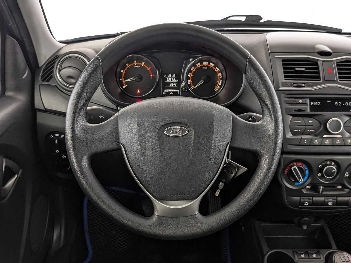 Купить Lada (ВАЗ) Granta с пробегом. Фото: #17