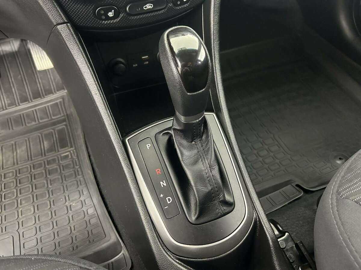 Купить Hyundai Solaris с пробегом. Фото: #12