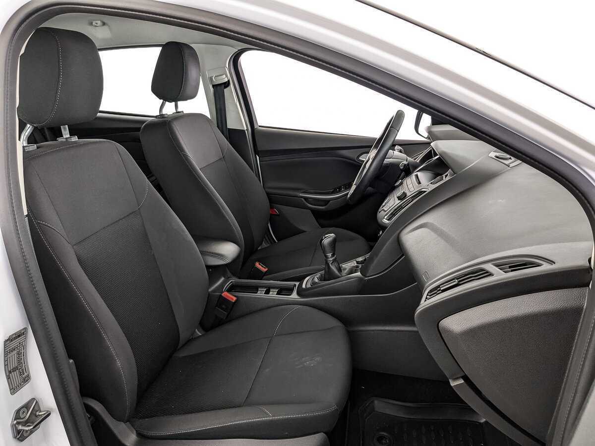 Купить Ford Focus с пробегом. Фото: #19