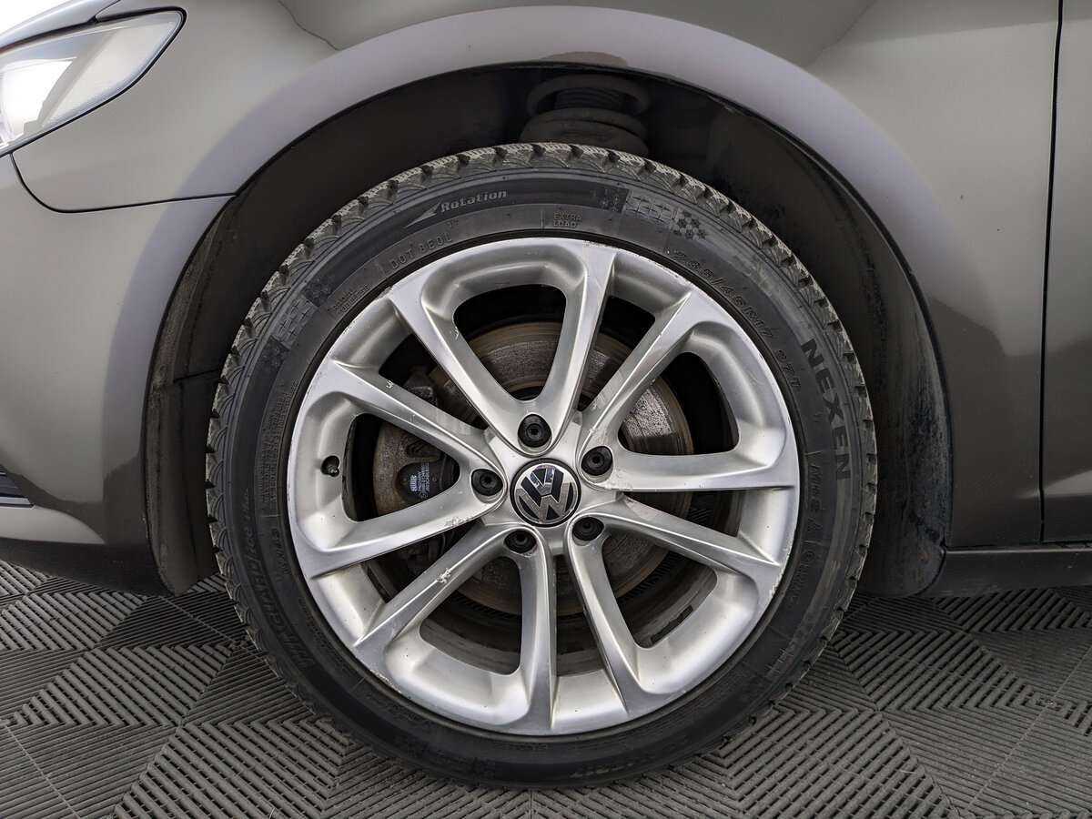 Купить Volkswagen Passat CC с пробегом. Фото: #10