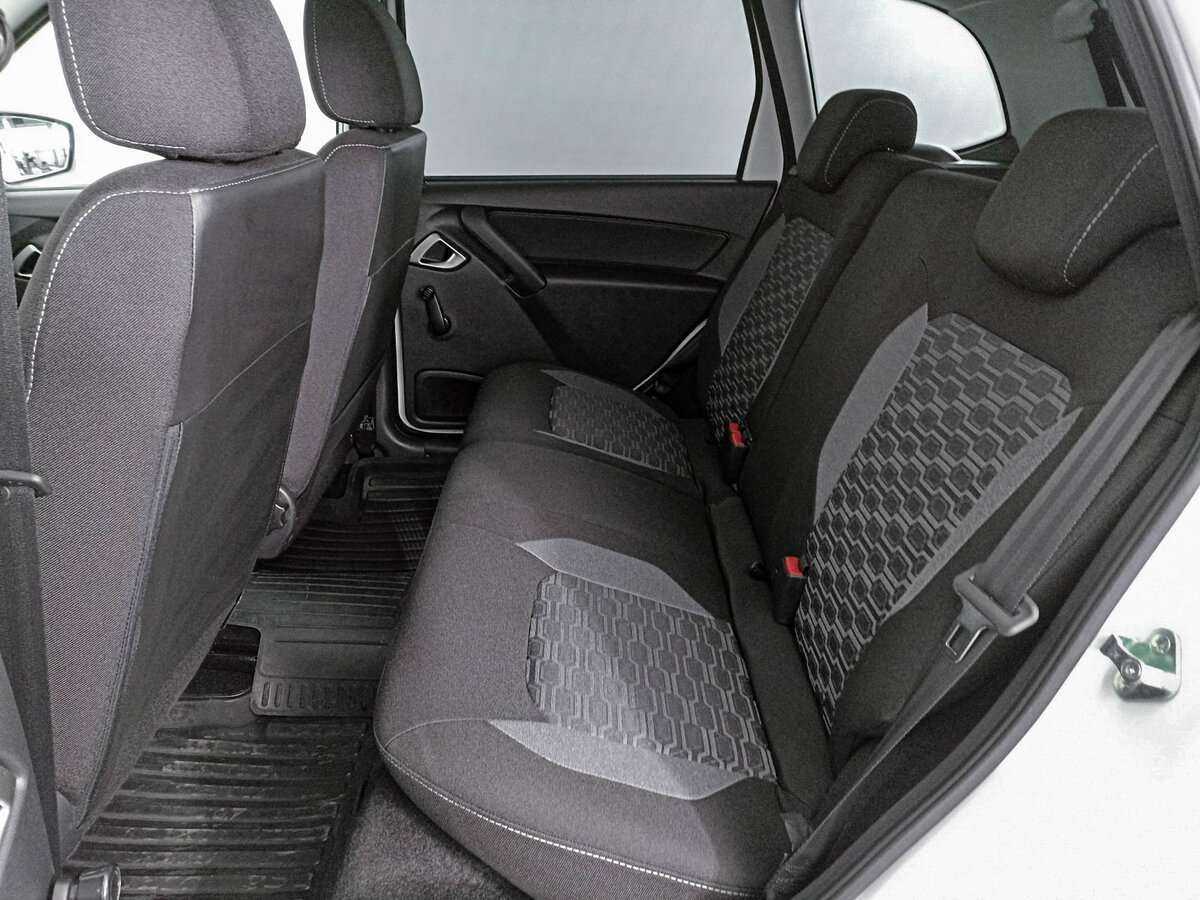 Купить Lada (ВАЗ) Granta с пробегом. Фото: #9