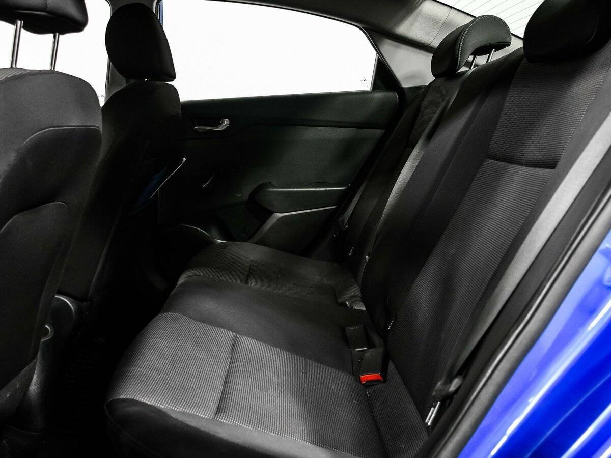 Купить Hyundai Solaris с пробегом. Фото: #12