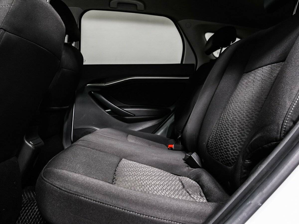 Купить Lada (ВАЗ) Vesta с пробегом. Фото: #11