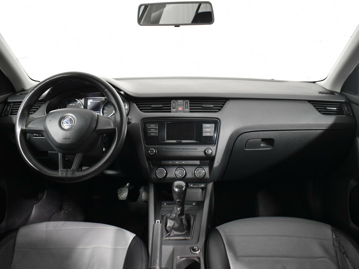 Купить Skoda Octavia с пробегом. Фото: #9