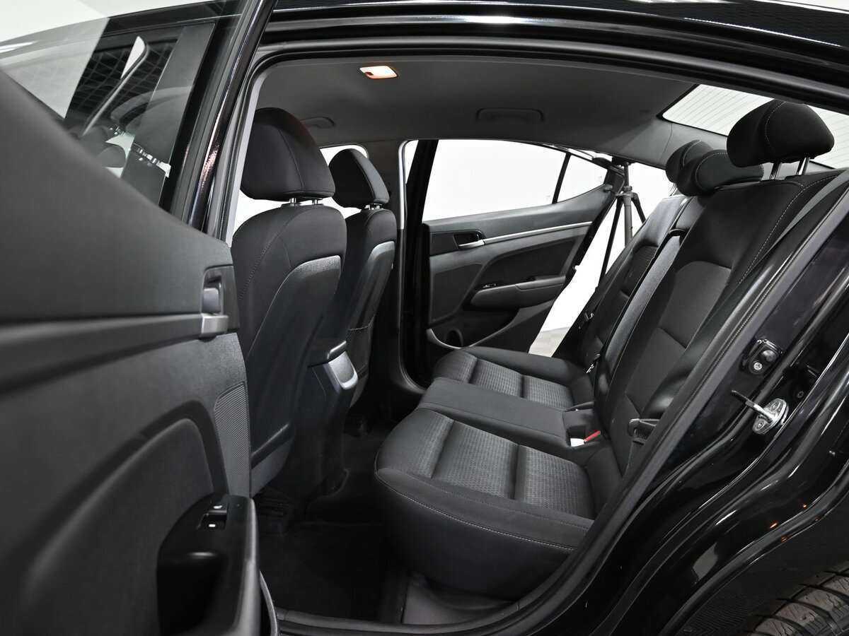 Купить Hyundai Elantra с пробегом. Фото: #5