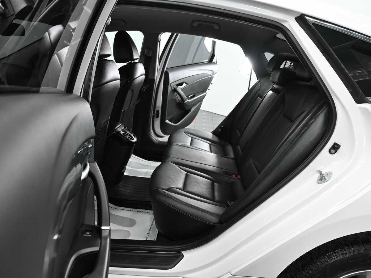 Купить Hyundai i40 с пробегом. Фото: #16