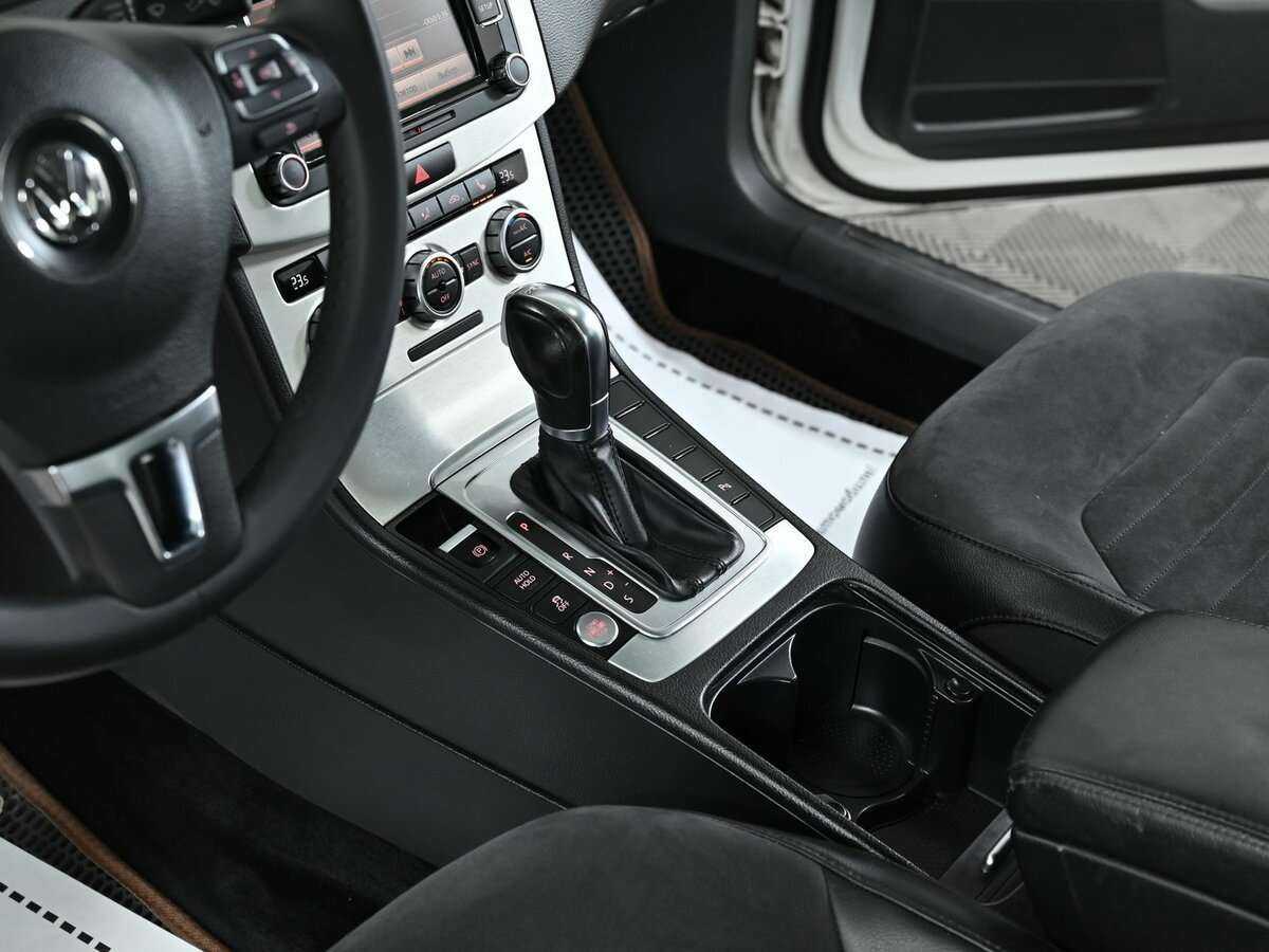 Купить Volkswagen Passat с пробегом. Фото: #7
