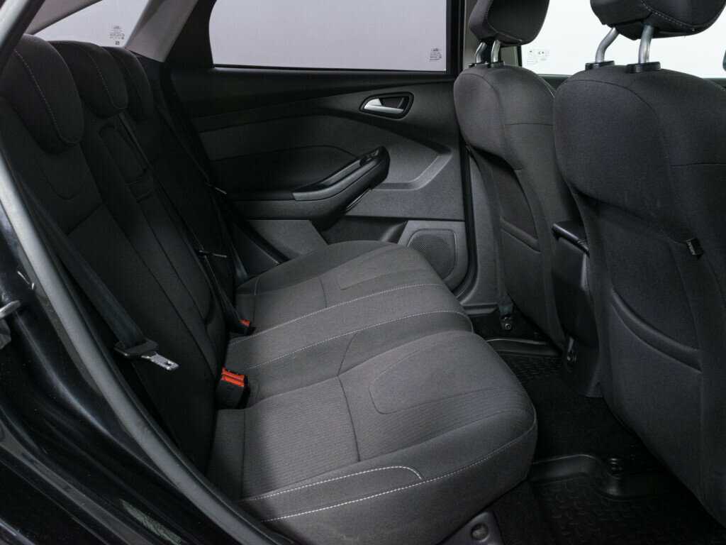 Купить Ford Focus с пробегом. Фото: #9