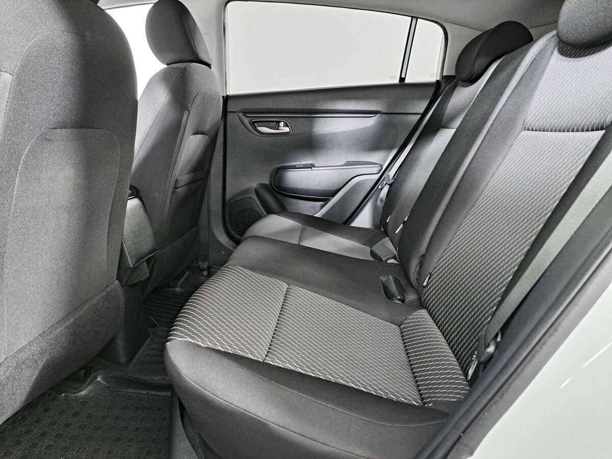 Купить Kia Rio с пробегом. Фото: #9