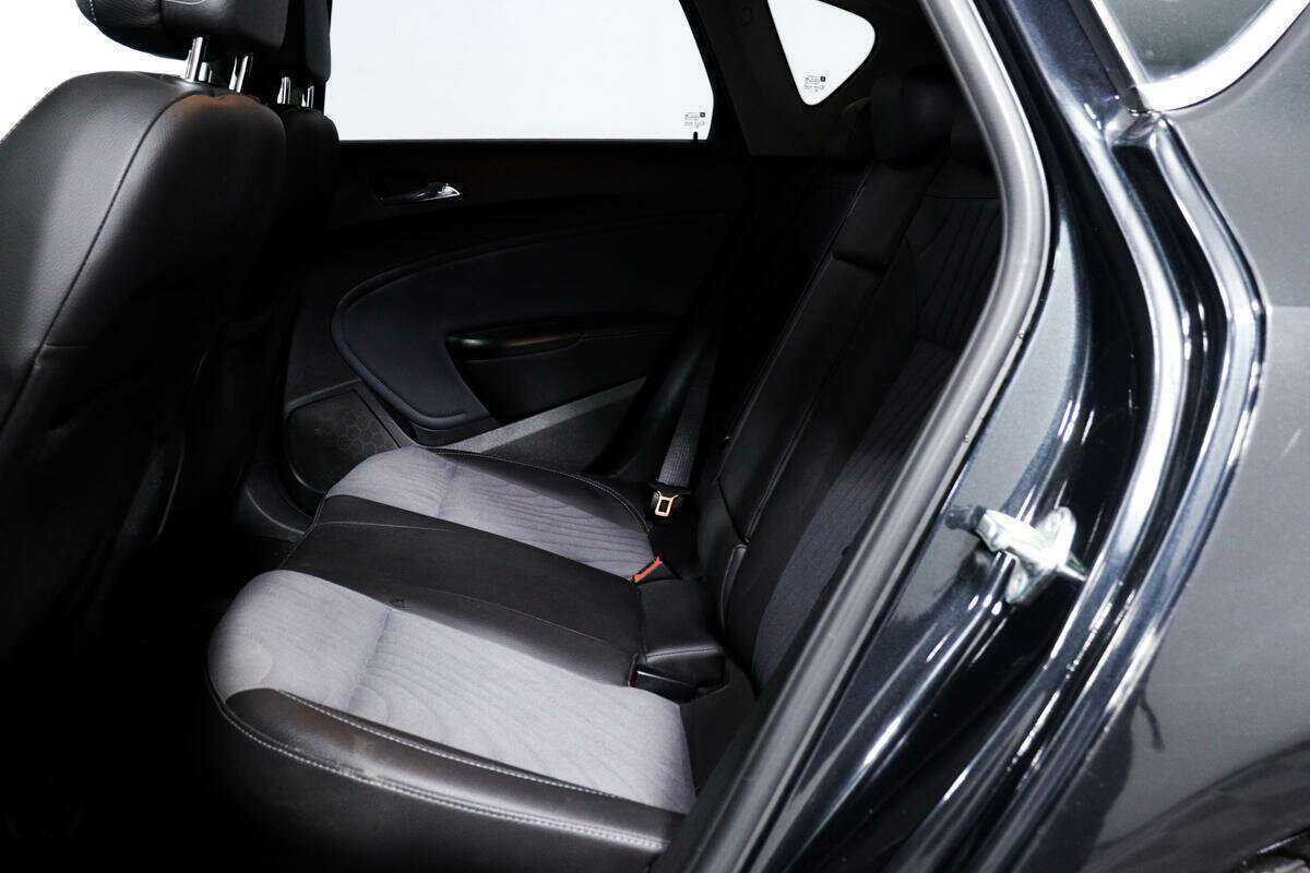 Купить Opel Astra с пробегом. Фото: #11