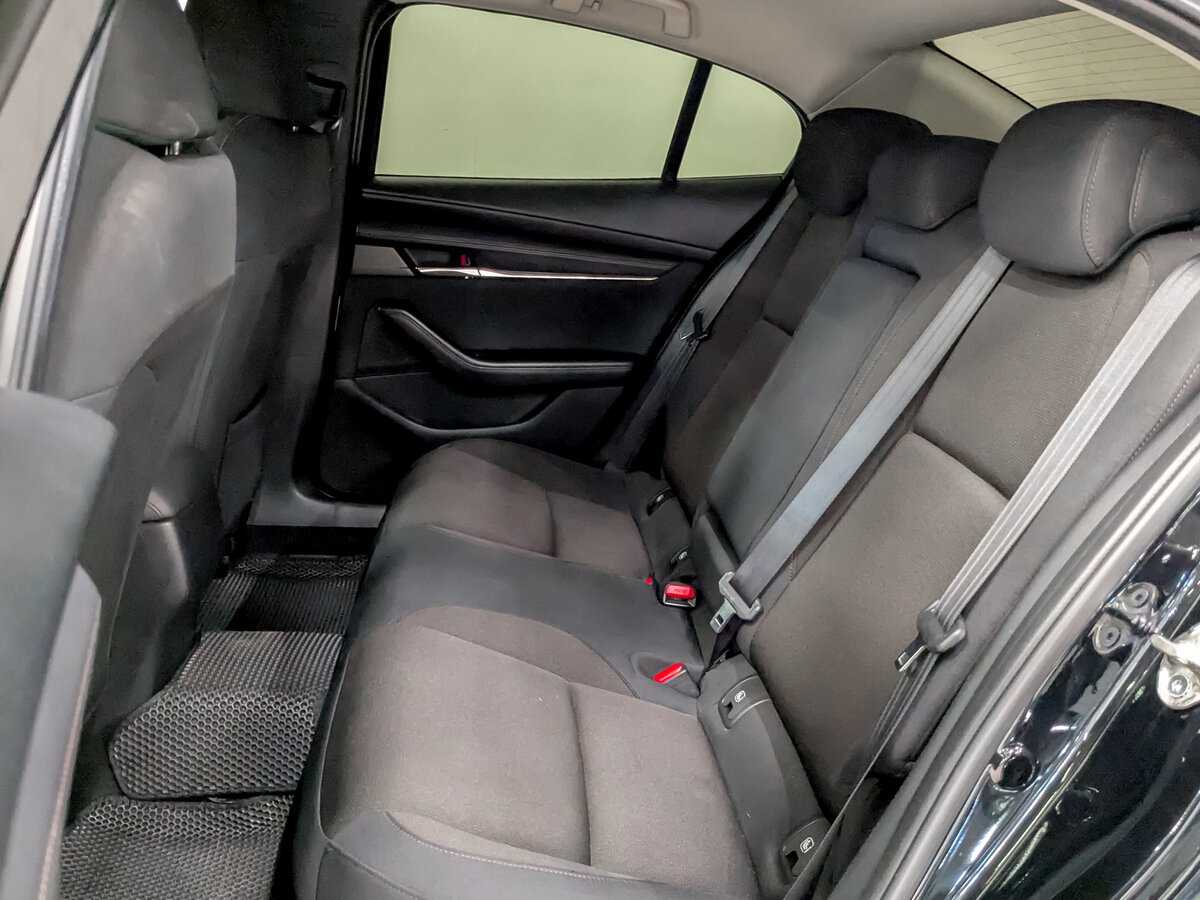 Купить Mazda 3 с пробегом. Фото: #11