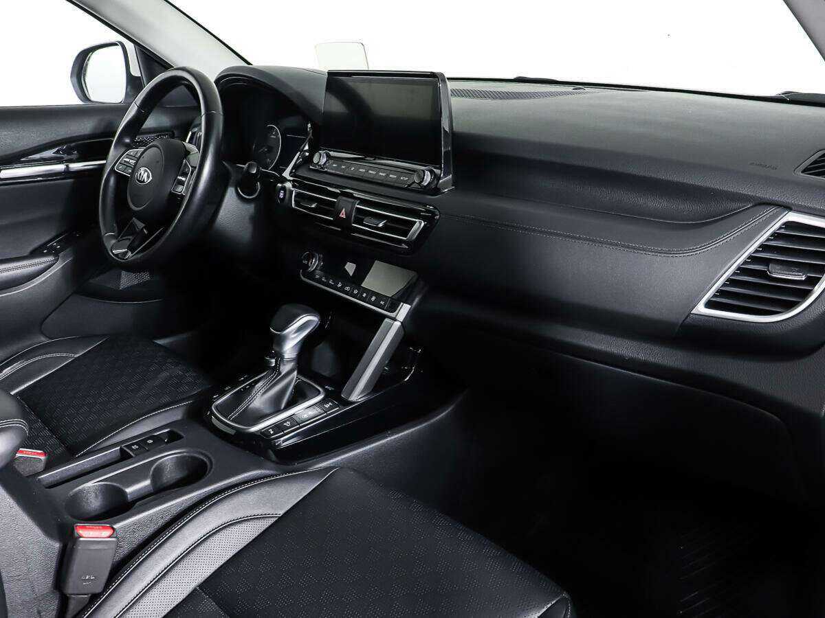 Купить Kia Seltos с пробегом. Фото: #10