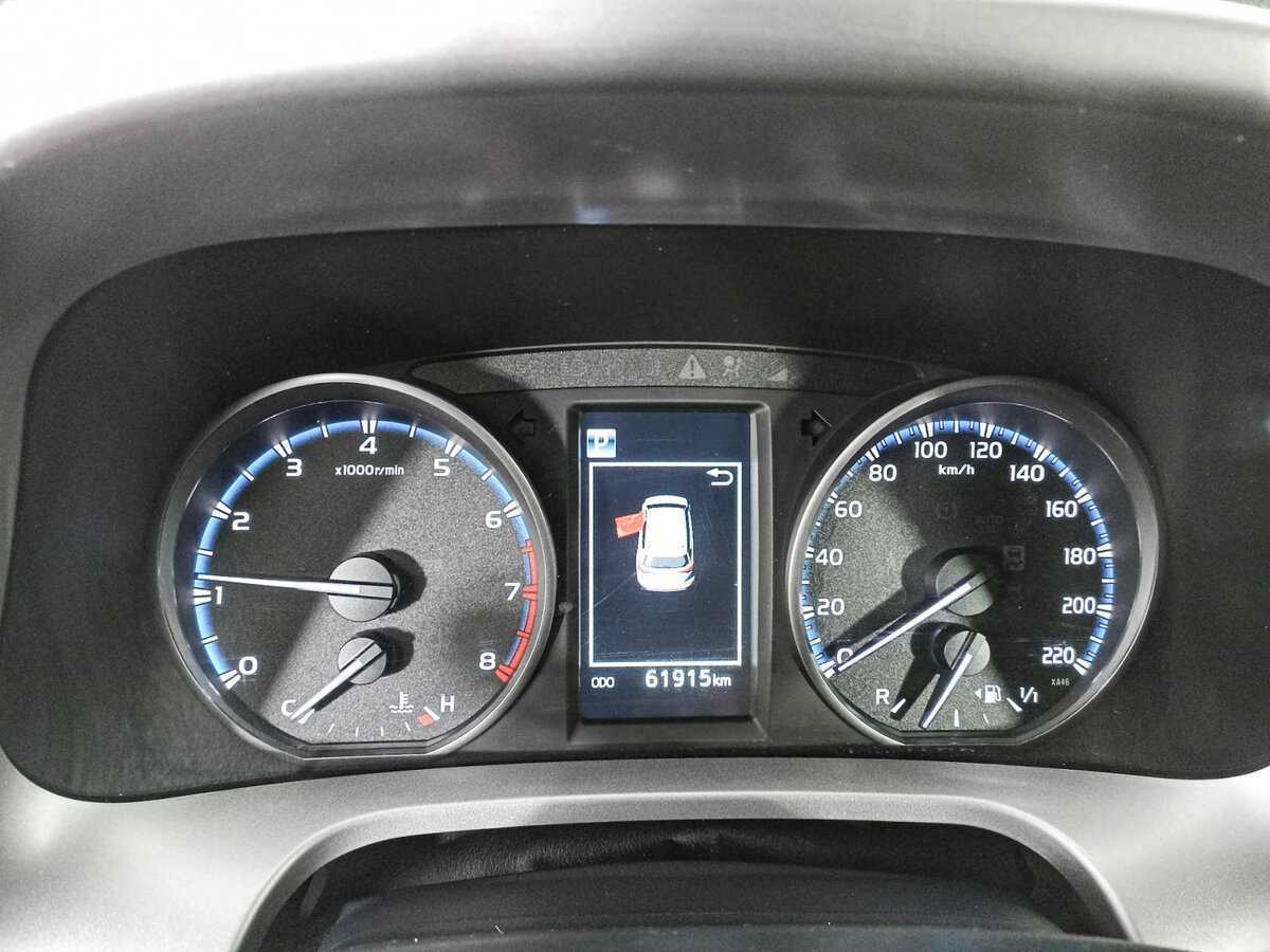 Купить Toyota RAV4 с пробегом. Фото: #11