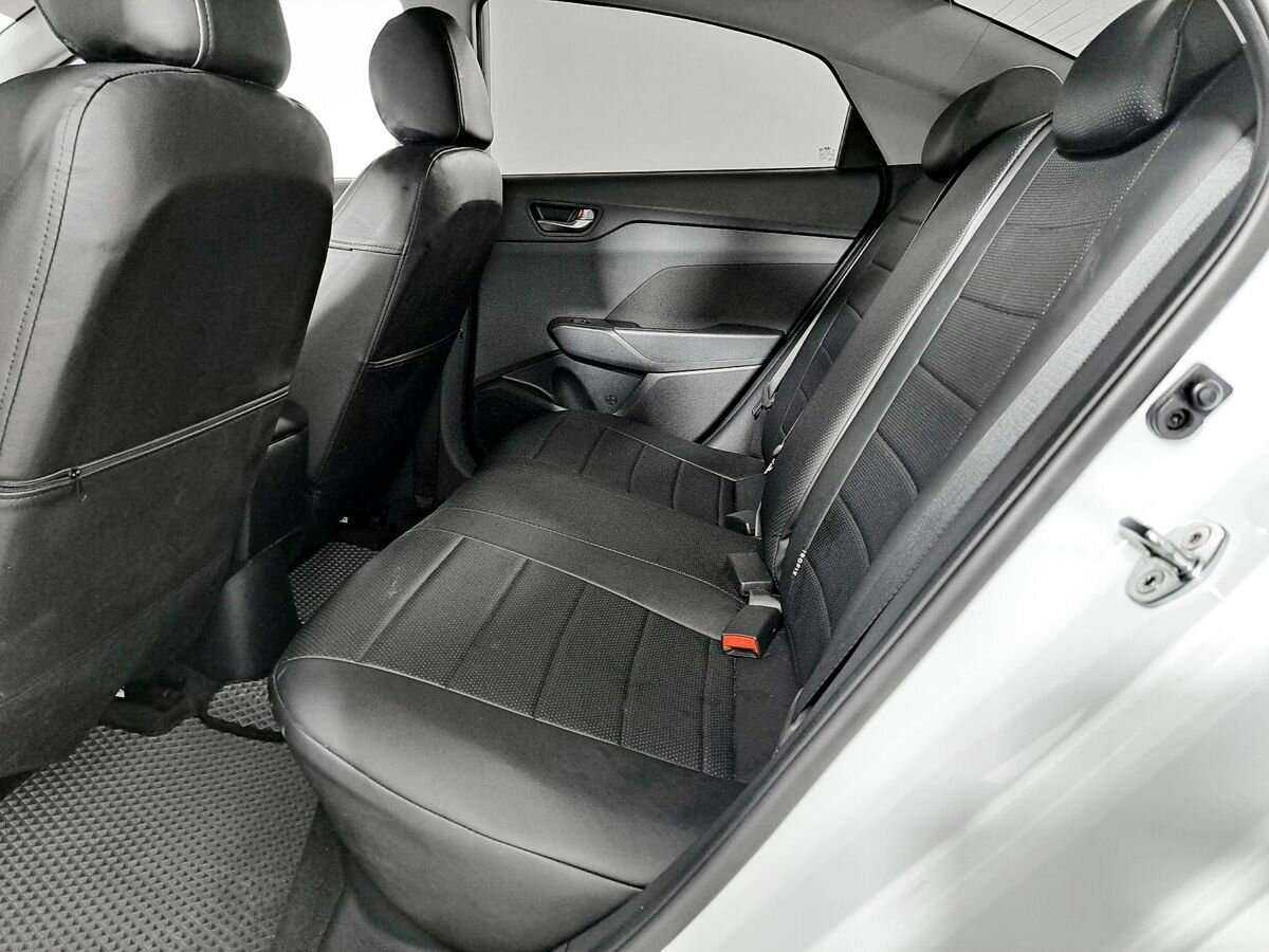 Купить Hyundai Solaris с пробегом. Фото: #9