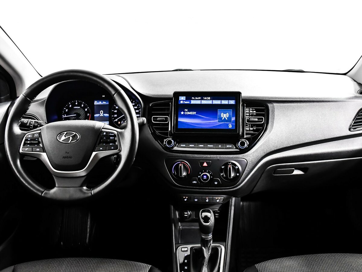 Купить Hyundai Solaris с пробегом. Фото: #8