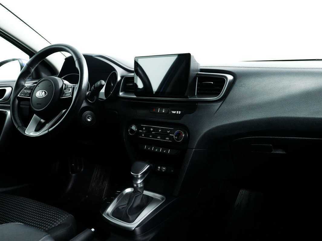 Купить Kia Ceed с пробегом. Фото: #8