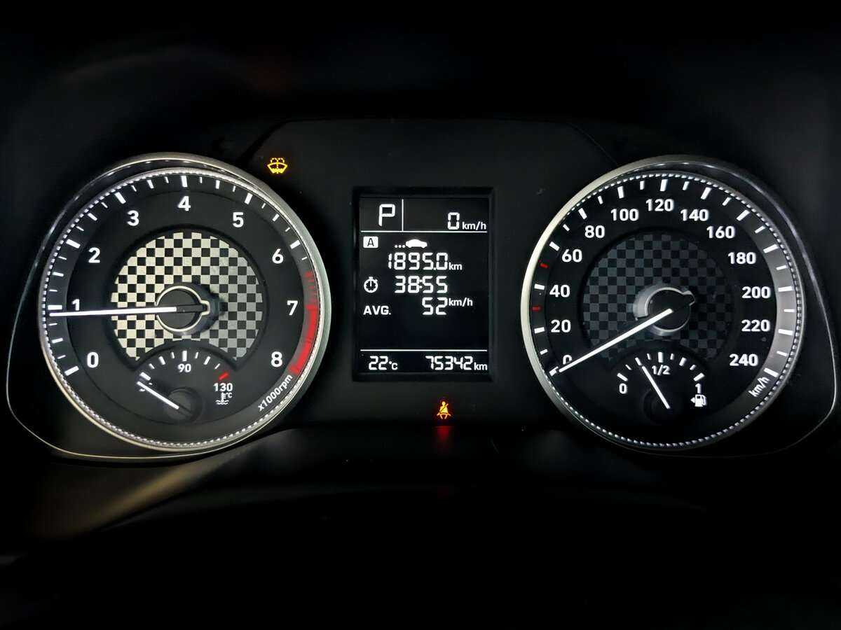 Купить Hyundai Elantra с пробегом. Фото: #10