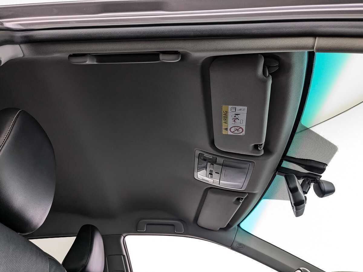 Купить Toyota Camry с пробегом. Фото: #18