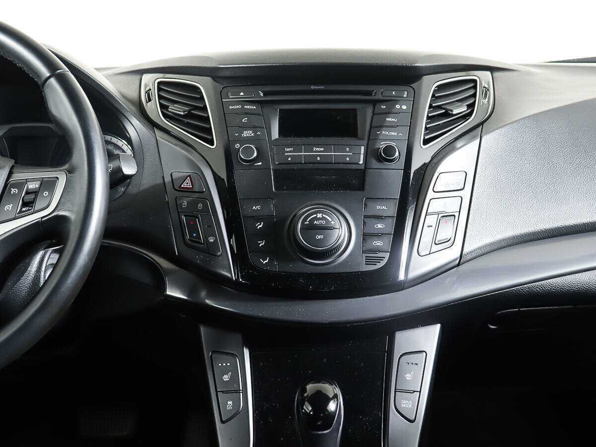Купить Hyundai i40 с пробегом. Фото: #11