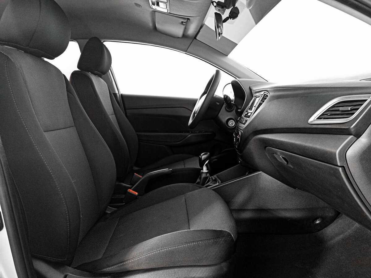 Купить Hyundai Solaris с пробегом. Фото: #8