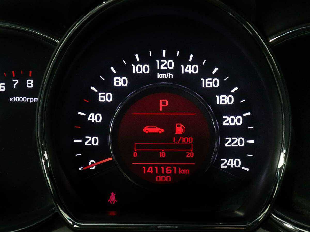Купить Kia Ceed с пробегом. Фото: #8