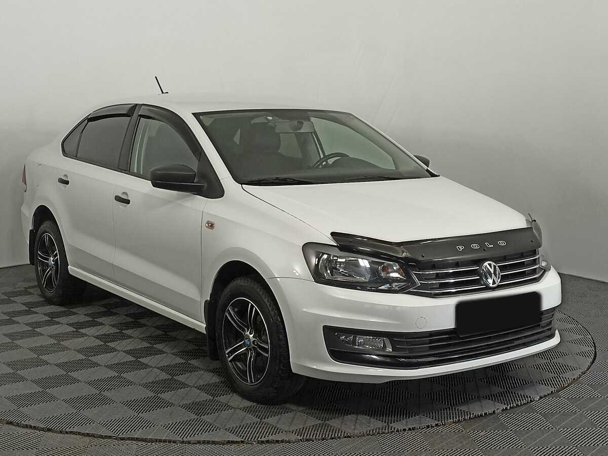 Купить Volkswagen Polo с пробегом. Фото: #2