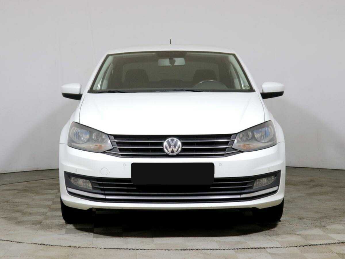 Купить Volkswagen Polo с пробегом. Фото: #1