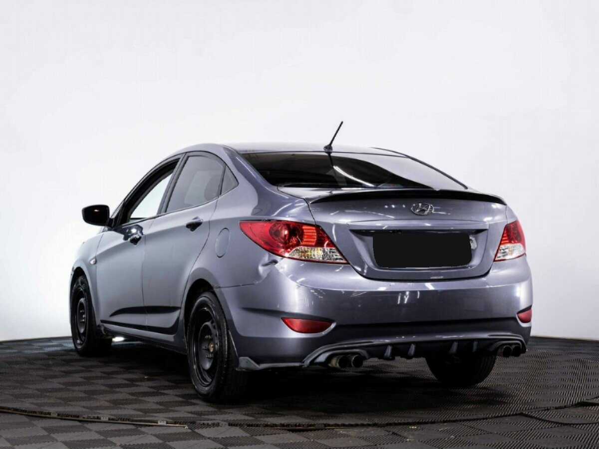 Купить Hyundai Solaris с пробегом. Фото: #3