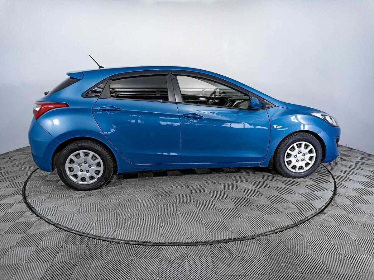 Купить Hyundai i30 с пробегом. Фото: #3