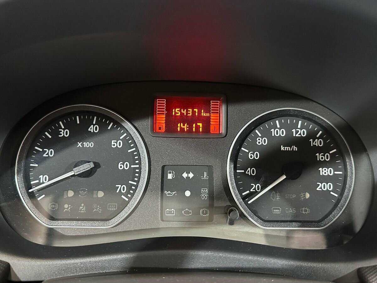 Купить Renault Sandero с пробегом. Фото: #11