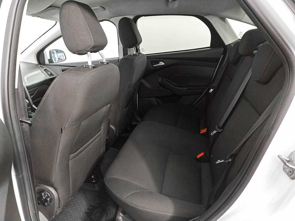 Купить Ford Focus с пробегом. Фото: #10