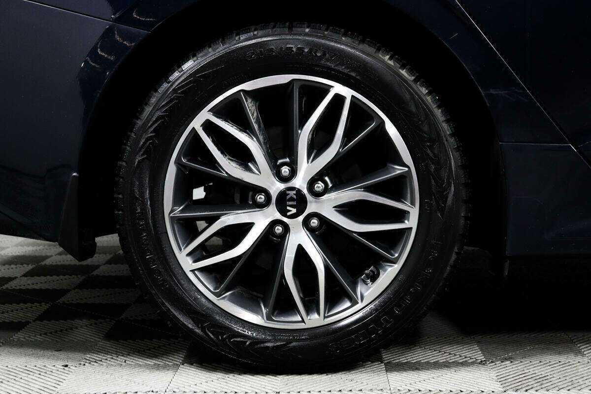 Купить Kia K5 с пробегом. Фото: #12