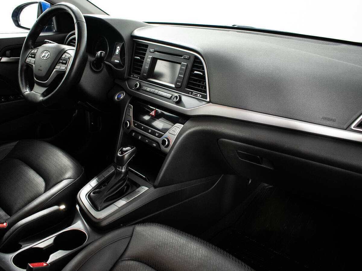 Купить Hyundai Elantra с пробегом. Фото: #8