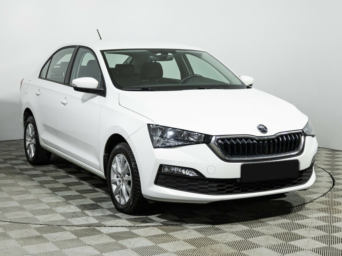 Купить Skoda Rapid с пробегом. Фото: #2