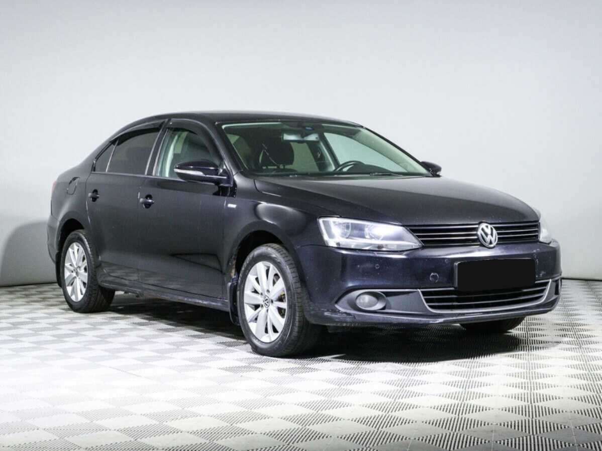 Купить Volkswagen Jetta с пробегом. Фото: #2
