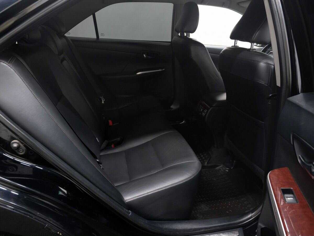 Купить Toyota Camry с пробегом. Фото: #9