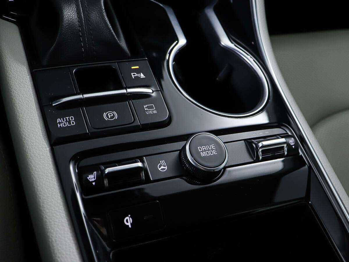 Купить Kia K5 с пробегом. Фото: #17