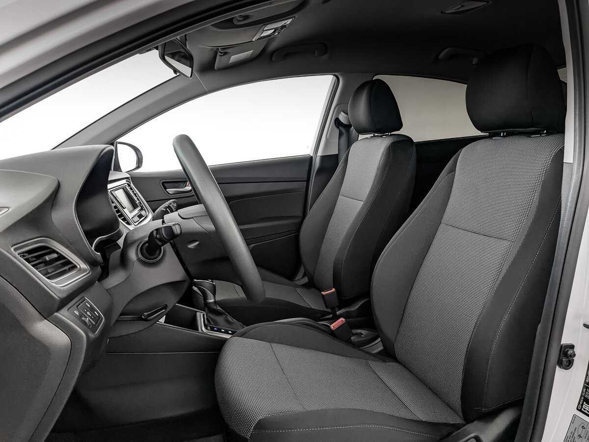 Купить Hyundai Solaris с пробегом. Фото: #15