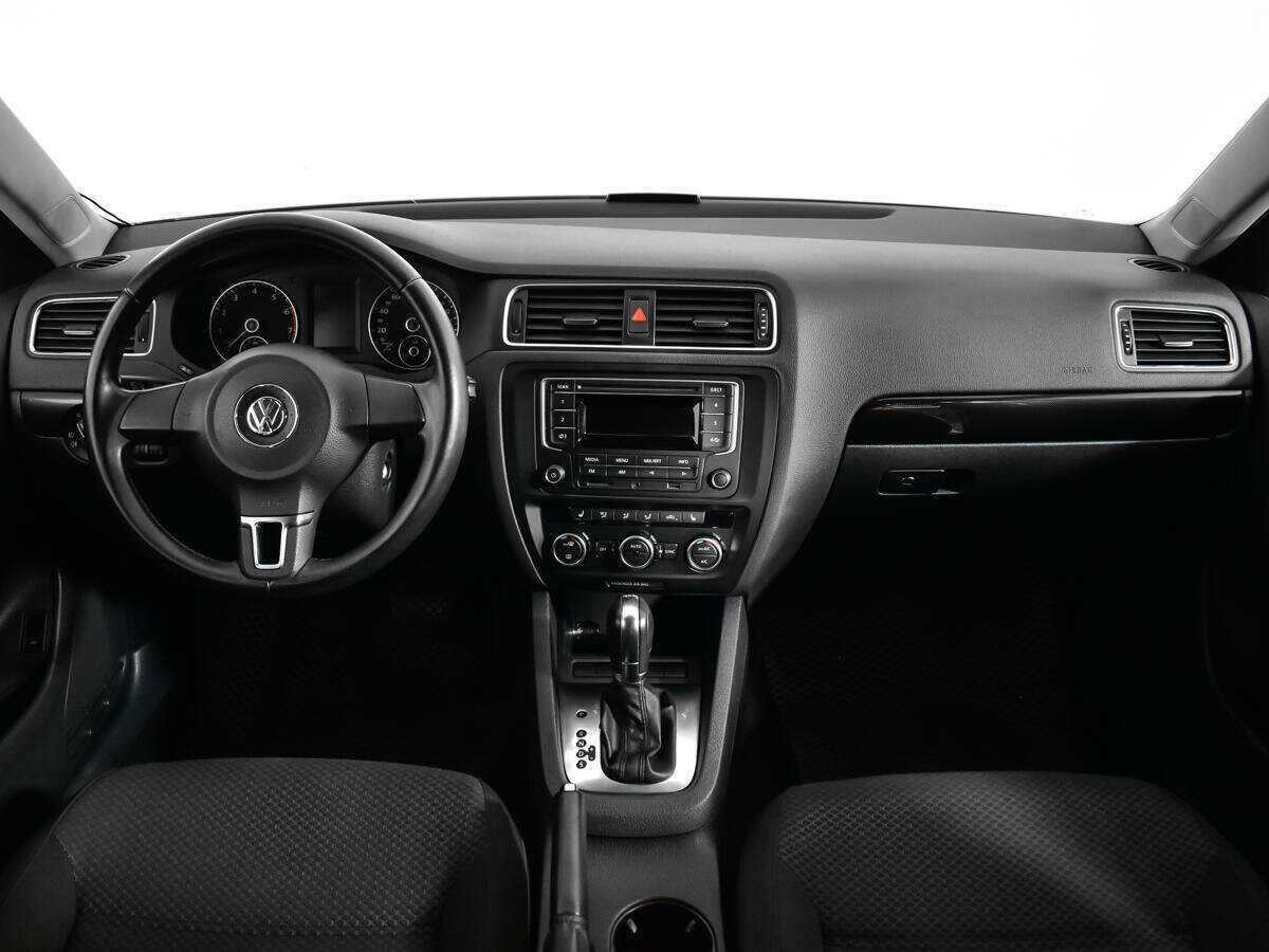 Купить Volkswagen Jetta с пробегом. Фото: #11